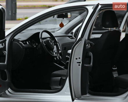 Шкода Октавія 2017 у Дніпро (Дніпропетровську) на Automoto.ua Сірий Шкода Октавія, об'ємом двигуна 2 л та пробігом 141 тис. км за 12800 $, фото 10 на Automoto.ua