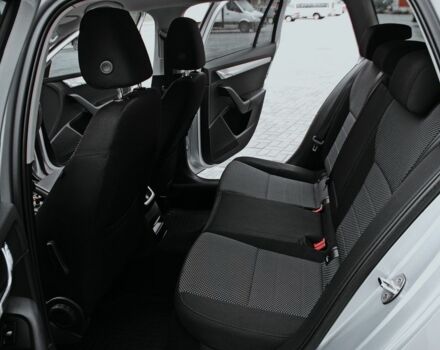 Сірий Шкода Октавія, об'ємом двигуна 2 л та пробігом 143 тис. км за 12300 $, фото 12 на Automoto.ua