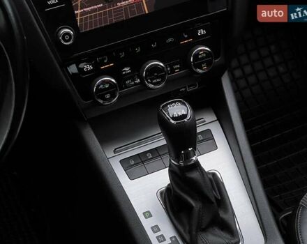 Серый Шкода Октавия, объемом двигателя 1.97 л и пробегом 304 тыс. км за 15350 $, фото 55 на Automoto.ua