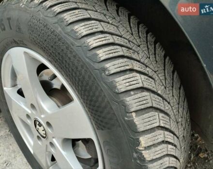 Шкода Октавия 2017 в Тернополе на Automoto.ua Серый Шкода Октавия, объемом двигателя 1.6 л и пробегом 250 тыс. км за 13400 $, фото 2 на Automoto.ua