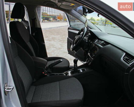 Шкода Октавія 2017 у Дніпро (Дніпропетровську) на Automoto.ua Сірий Шкода Октавія, об'ємом двигуна 2 л та пробігом 141 тис. км за 12800 $, фото 15 на Automoto.ua