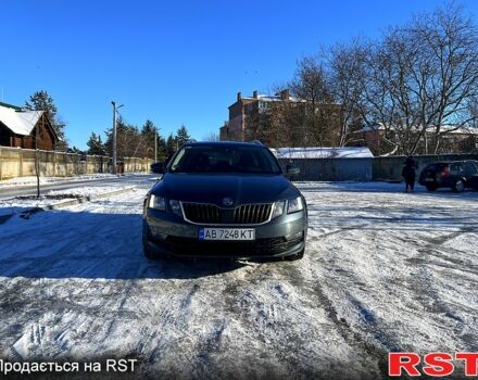 Серый Шкода Октавия, объемом двигателя 1.6 л и пробегом 220 тыс. км за 13000 $, фото 1 на Automoto.ua