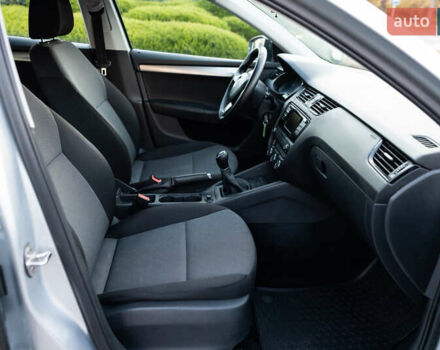 Серый Шкода Октавия, объемом двигателя 1.6 л и пробегом 213 тыс. км за 9800 $, фото 42 на Automoto.ua