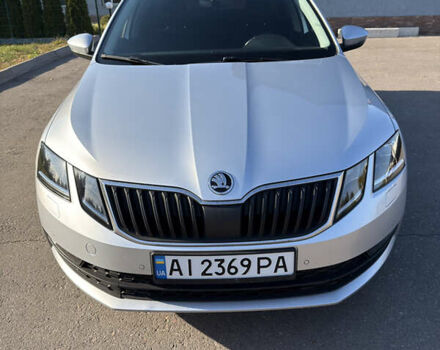 Серый Шкода Октавия, объемом двигателя 1.6 л и пробегом 238 тыс. км за 13700 $, фото 2 на Automoto.ua