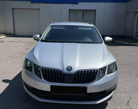 Серый Шкода Октавия, объемом двигателя 2 л и пробегом 190 тыс. км за 20000 $, фото 2 на Automoto.ua