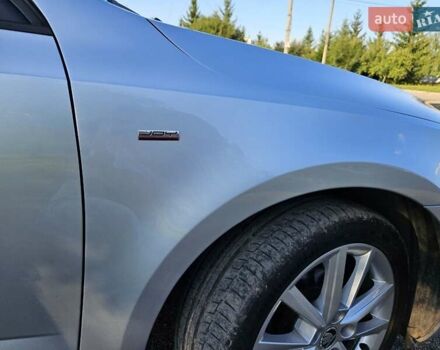 Серый Шкода Октавия, объемом двигателя 1.6 л и пробегом 305 тыс. км за 11100 $, фото 4 на Automoto.ua