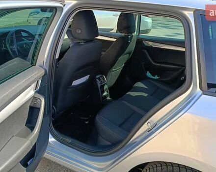 Серый Шкода Октавия, объемом двигателя 1.6 л и пробегом 300 тыс. км за 13000 $, фото 7 на Automoto.ua