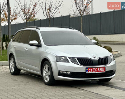 Серый Шкода Октавия, объемом двигателя 1.6 л и пробегом 218 тыс. км за 11550 $, фото 5 на Automoto.ua