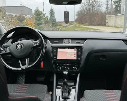 Сірий Шкода Октавія, об'ємом двигуна 2 л та пробігом 239 тис. км за 15499 $, фото 106 на Automoto.ua