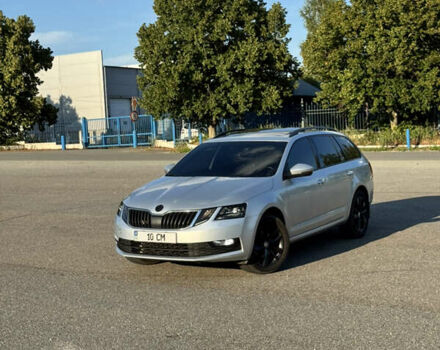 Сірий Шкода Октавія, об'ємом двигуна 1.6 л та пробігом 265 тис. км за 13000 $, фото 1 на Automoto.ua