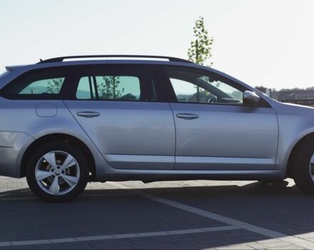 Шкода Октавия 2017 в Мукачеве на Automoto.ua Серый Шкода Октавия, объемом двигателя 1.6 л и пробегом 236 тыс. км за 12799 $, фото 9 на Automoto.ua