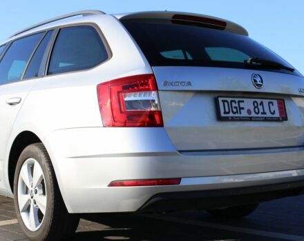 Шкода Октавия 2017 в Мукачеве на Automoto.ua Серый Шкода Октавия, объемом двигателя 1.6 л и пробегом 236 тыс. км за 12799 $, фото 13 на Automoto.ua