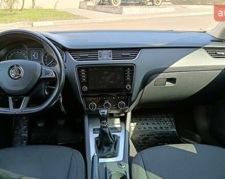 Серый Шкода Октавия, объемом двигателя 1.6 л и пробегом 300 тыс. км за 13000 $, фото 6 на Automoto.ua