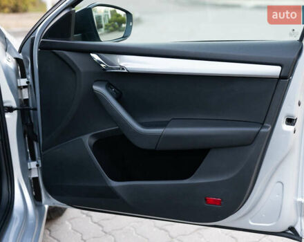 Серый Шкода Октавия, объемом двигателя 1.6 л и пробегом 213 тыс. км за 9800 $, фото 44 на Automoto.ua