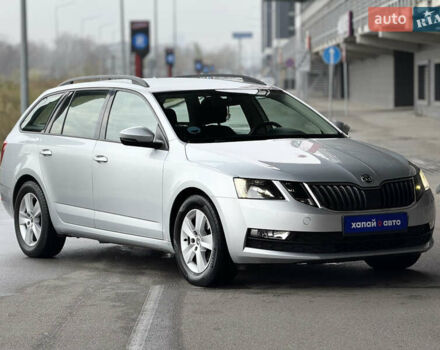 Серый Шкода Октавия, объемом двигателя 1.6 л и пробегом 252 тыс. км за 13300 $, фото 2 на Automoto.ua