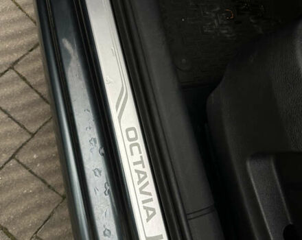 Шкода Октавія 2017 у Стрые на Automoto.ua Сірий Шкода Октавія, об'ємом двигуна 1.97 л та пробігом 258 тис. км за 15800 $, фото 5 на Automoto.ua