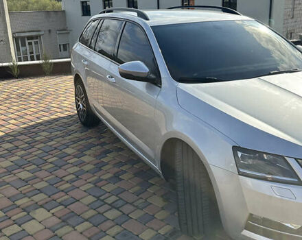 Сірий Шкода Октавія, об'ємом двигуна 2 л та пробігом 215 тис. км за 16000 $, фото 7 на Automoto.ua