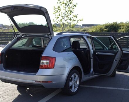 Шкода Октавия 2017 в Мукачеве на Automoto.ua Серый Шкода Октавия, объемом двигателя 1.6 л и пробегом 236 тыс. км за 12799 $, фото 23 на Automoto.ua