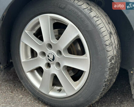 Серый Шкода Октавия, объемом двигателя 1.6 л и пробегом 344 тыс. км за 12600 $, фото 7 на Automoto.ua