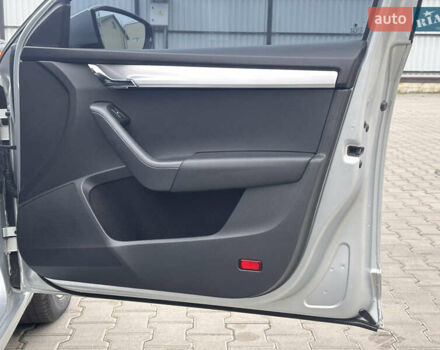Серый Шкода Октавия, объемом двигателя 1.6 л и пробегом 218 тыс. км за 11550 $, фото 36 на Automoto.ua