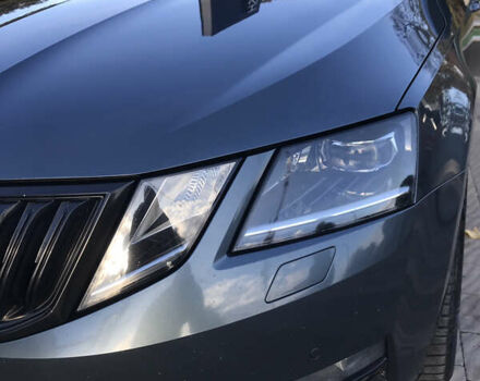 Шкода Октавія 2017 у Ужгороді на Automoto.ua Сірий Шкода Октавія, об'ємом двигуна 1.97 л та пробігом 265 тис. км за 15500 $, фото 2 на Automoto.ua