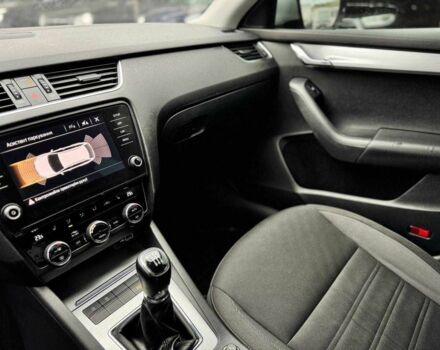 Серый Шкода Октавия, объемом двигателя 2 л и пробегом 242 тыс. км за 13600 $, фото 12 на Automoto.ua