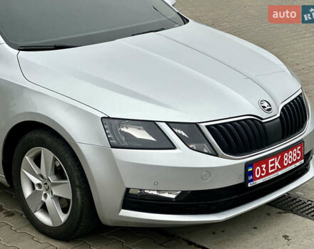 Серый Шкода Октавия, объемом двигателя 1.6 л и пробегом 218 тыс. км за 11550 $, фото 19 на Automoto.ua