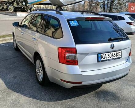 Серый Шкода Октавия, объемом двигателя 1.6 л и пробегом 300 тыс. км за 13000 $, фото 1 на Automoto.ua