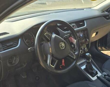 Серый Шкода Октавия, объемом двигателя 1.6 л и пробегом 240 тыс. км за 12500 $, фото 4 на Automoto.ua