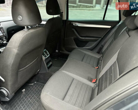 Серый Шкода Октавия, объемом двигателя 1.6 л и пробегом 344 тыс. км за 12600 $, фото 16 на Automoto.ua