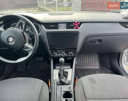 Серый Шкода Октавия, объемом двигателя 1.6 л и пробегом 225 тыс. км за 15600 $, фото 18 на Automoto.ua