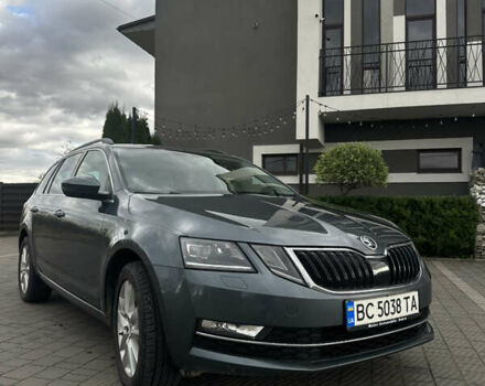 Шкода Октавія 2017 у Стрые на Automoto.ua Сірий Шкода Октавія, об'ємом двигуна 1.97 л та пробігом 258 тис. км за 15800 $, фото 3 на Automoto.ua