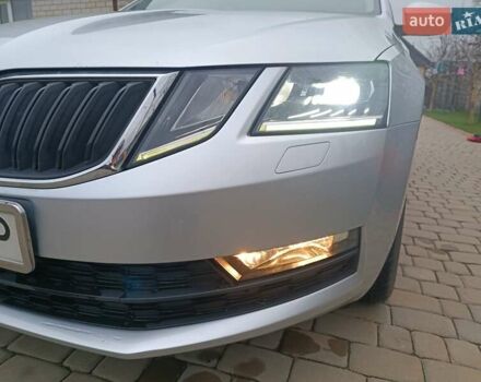 Серый Шкода Октавия, объемом двигателя 1.6 л и пробегом 266 тыс. км за 13700 $, фото 4 на Automoto.ua