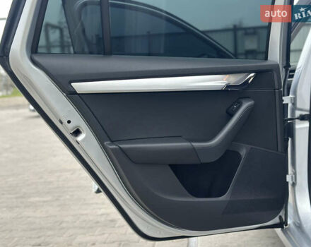 Серый Шкода Октавия, объемом двигателя 1.6 л и пробегом 218 тыс. км за 11550 $, фото 33 на Automoto.ua