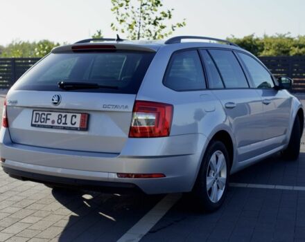 Шкода Октавия 2017 в Мукачеве на Automoto.ua Серый Шкода Октавия, объемом двигателя 1.6 л и пробегом 236 тыс. км за 12799 $, фото 8 на Automoto.ua