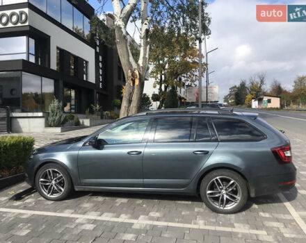 Шкода Октавия 2017 в Ужгороде на Automoto.ua Серый Шкода Октавия, объемом двигателя 1.98 л и пробегом 265 тыс. км за 15500 $, фото 16 на Automoto.ua