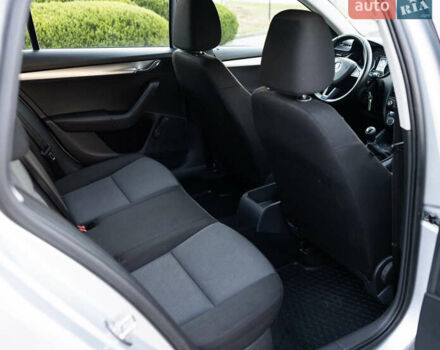 Серый Шкода Октавия, объемом двигателя 1.6 л и пробегом 213 тыс. км за 9800 $, фото 47 на Automoto.ua