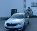 Сірий Шкода Октавія, об'ємом двигуна 1.6 л та пробігом 300 тис. км за 13200 $, фото 1 на Automoto.ua