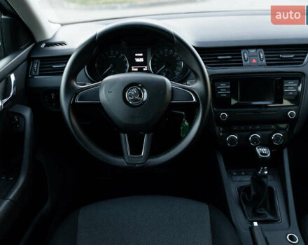 Серый Шкода Октавия, объемом двигателя 1.6 л и пробегом 213 тыс. км за 9800 $, фото 24 на Automoto.ua