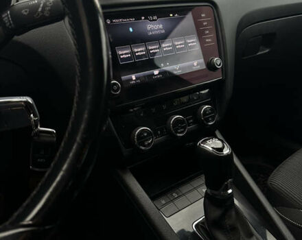 Шкода Октавія 2017 у Стрые на Automoto.ua Сірий Шкода Октавія, об'ємом двигуна 1.97 л та пробігом 258 тис. км за 15800 $, фото 7 на Automoto.ua