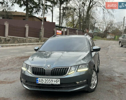 Серый Шкода Октавия, объемом двигателя 1.6 л и пробегом 344 тыс. км за 12600 $, фото 1 на Automoto.ua