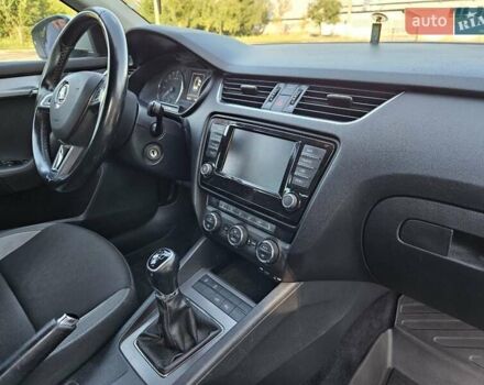 Серый Шкода Октавия, объемом двигателя 1.6 л и пробегом 305 тыс. км за 11100 $, фото 30 на Automoto.ua