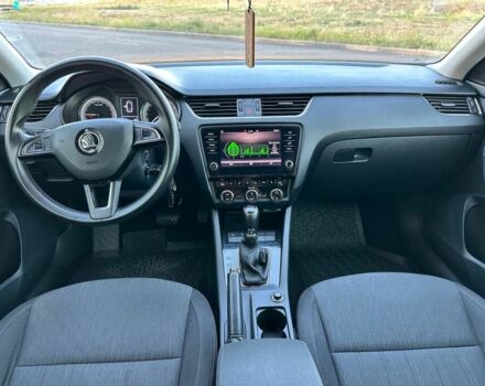 Серый Шкода Октавия, объемом двигателя 2 л и пробегом 305 тыс. км за 14700 $, фото 3 на Automoto.ua