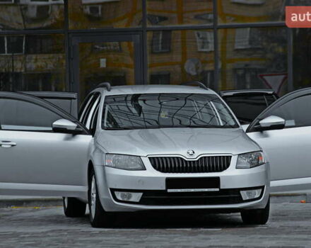 Шкода Октавія 2017 у Дніпро (Дніпропетровську) на Automoto.ua Сірий Шкода Октавія, об'ємом двигуна 2 л та пробігом 141 тис. км за 12800 $, фото 6 на Automoto.ua