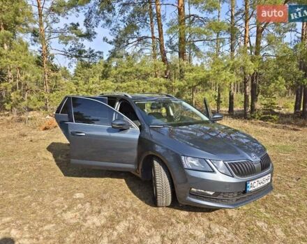 Серый Шкода Октавия, объемом двигателя 1.6 л и пробегом 240 тыс. км за 12500 $, фото 14 на Automoto.ua