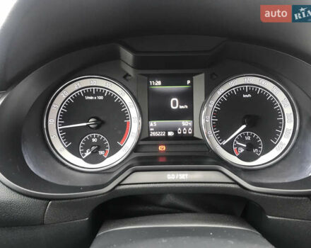 Шкода Октавія 2017 у Ужгороді на Automoto.ua Сірий Шкода Октавія, об'ємом двигуна 1.97 л та пробігом 265 тис. км за 15500 $, фото 36 на Automoto.ua