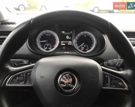 Шкода Октавия 2017 в Ужгороде на Automoto.ua Серый Шкода Октавия, объемом двигателя 1.98 л и пробегом 265 тыс. км за 15500 $, фото 20 на Automoto.ua