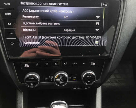 Шкода Октавия 2017 в Ужгороде на Automoto.ua Серый Шкода Октавия, объемом двигателя 1.98 л и пробегом 265 тыс. км за 15500 $, фото 25 на Automoto.ua