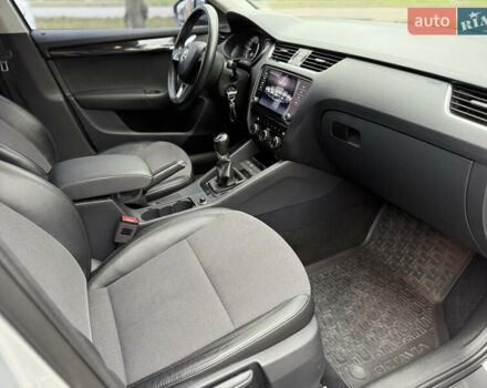 Серый Шкода Октавия, объемом двигателя 1.6 л и пробегом 178 тыс. км за 13999 $, фото 21 на Automoto.ua