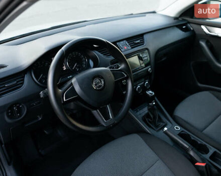 Серый Шкода Октавия, объемом двигателя 1.6 л и пробегом 213 тыс. км за 9800 $, фото 17 на Automoto.ua